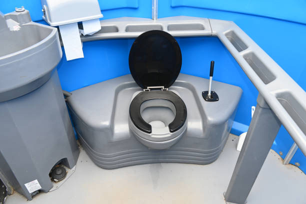 Best Porta potty delivery and setup  in White Pigeon, MI